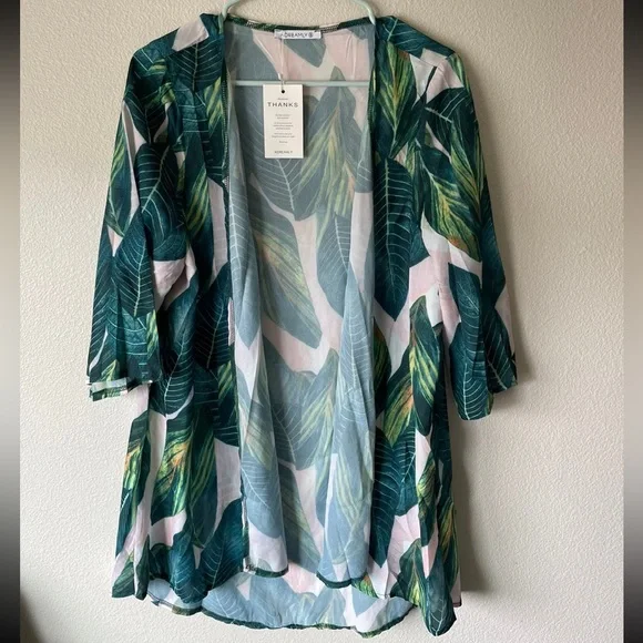 Adreamly NWT Hawaiian Floral Cardigan/Blouse Size S - Picture 1 of 4